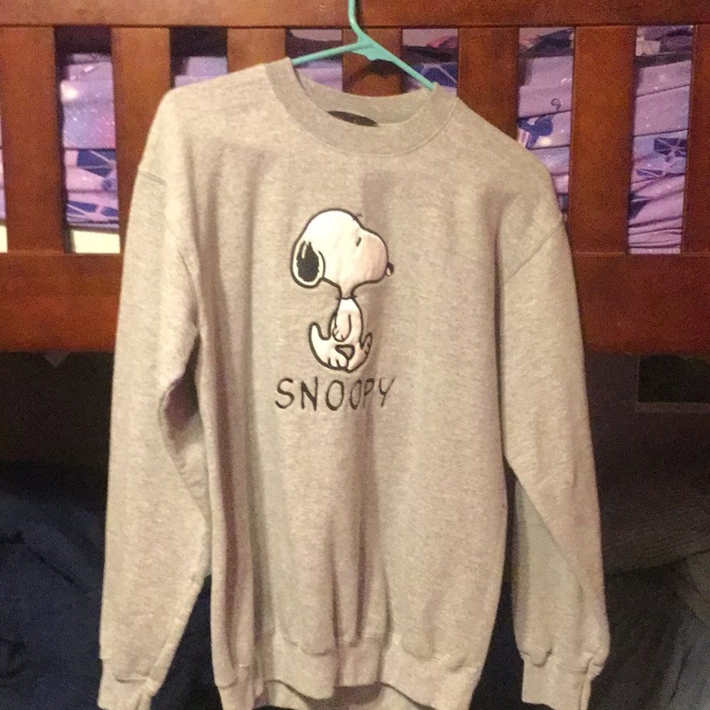 A Gildan Snoopy sweat shirt